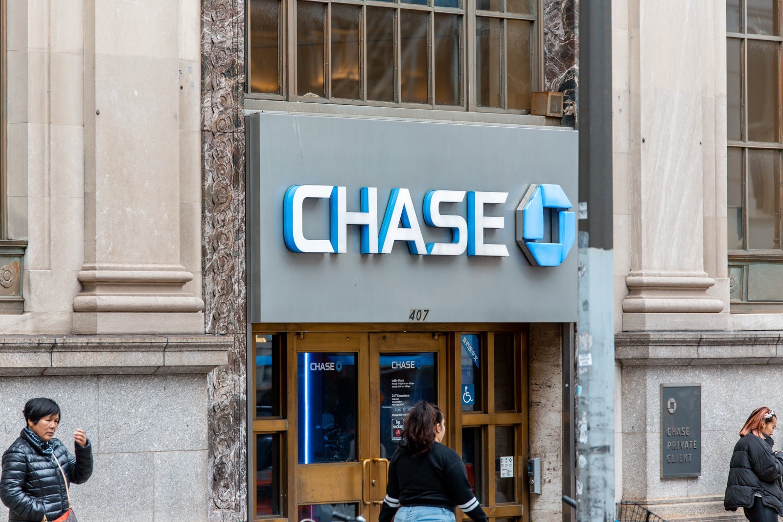 Chase 5/24 Rule Explained: Check Your Status and Plan Applications