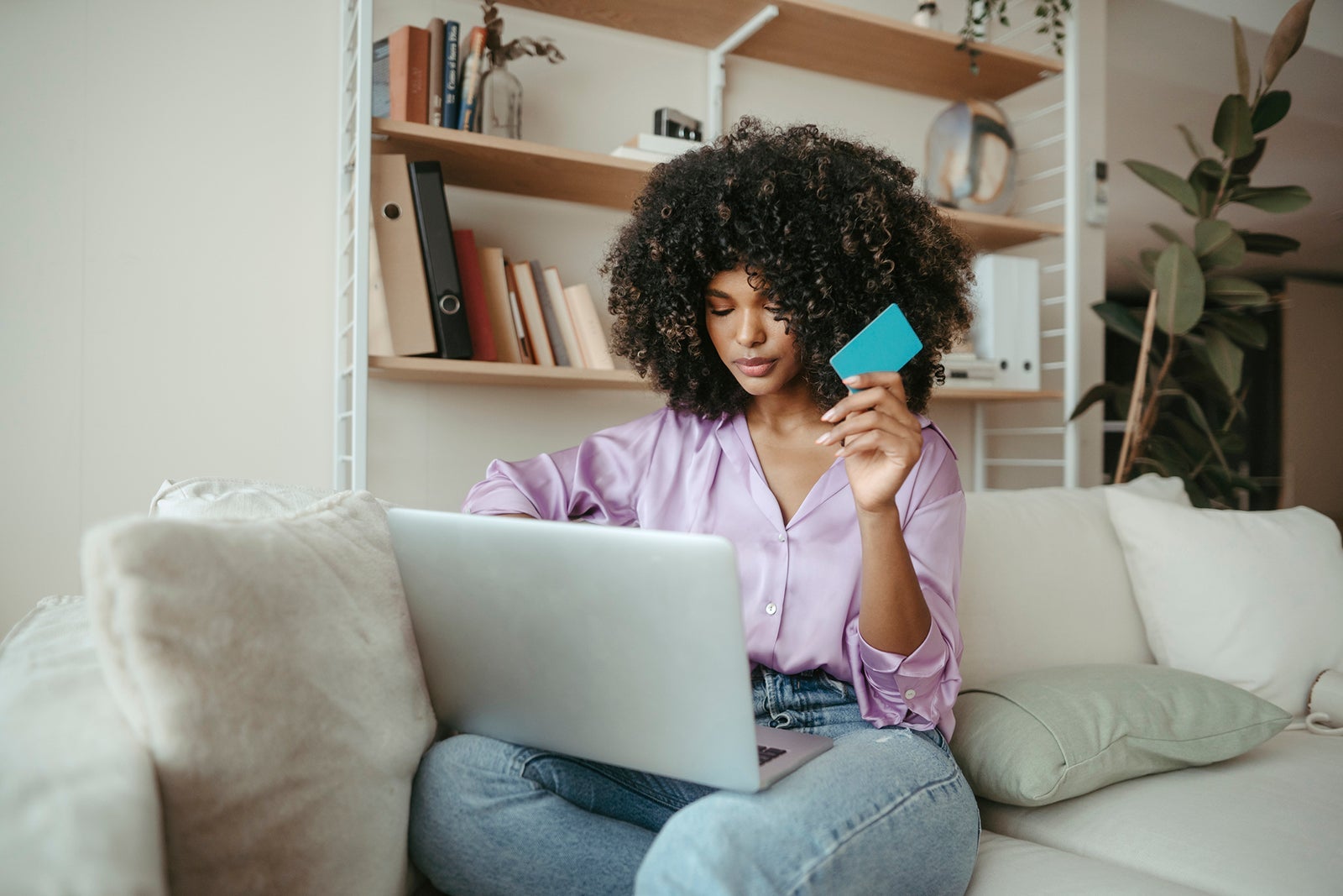 Discover it Miles: Earn 1.5x miles with no annual fee