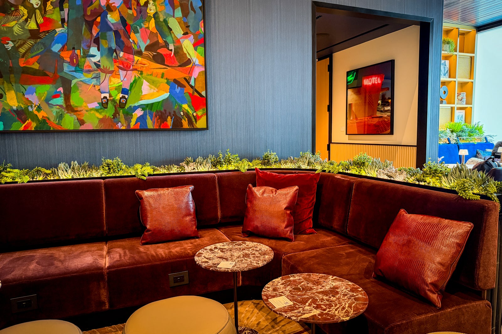 Which airport lounge credit card fits your travel style?