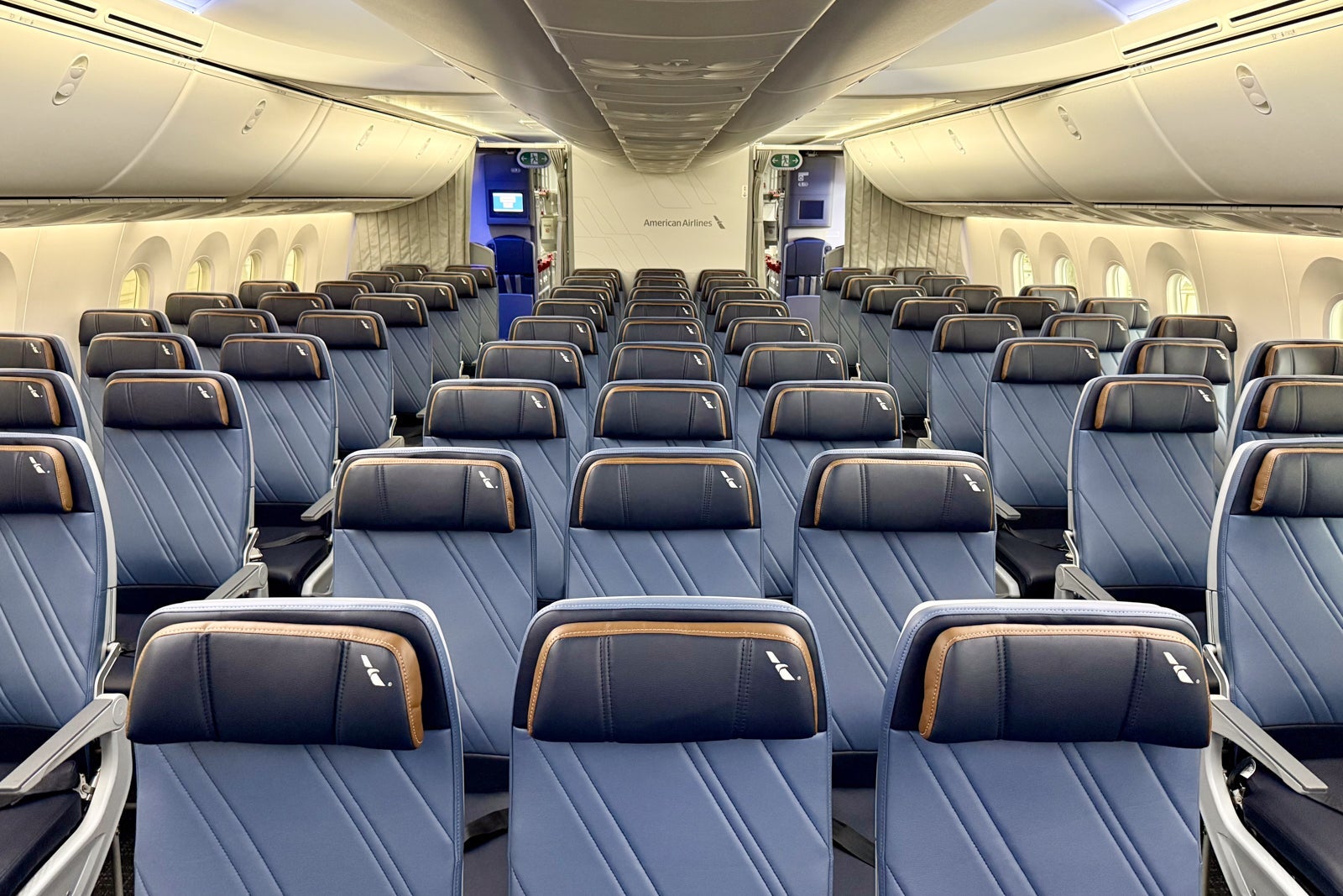Earning American Airlines AAdvantage Miles: The Complete Guide