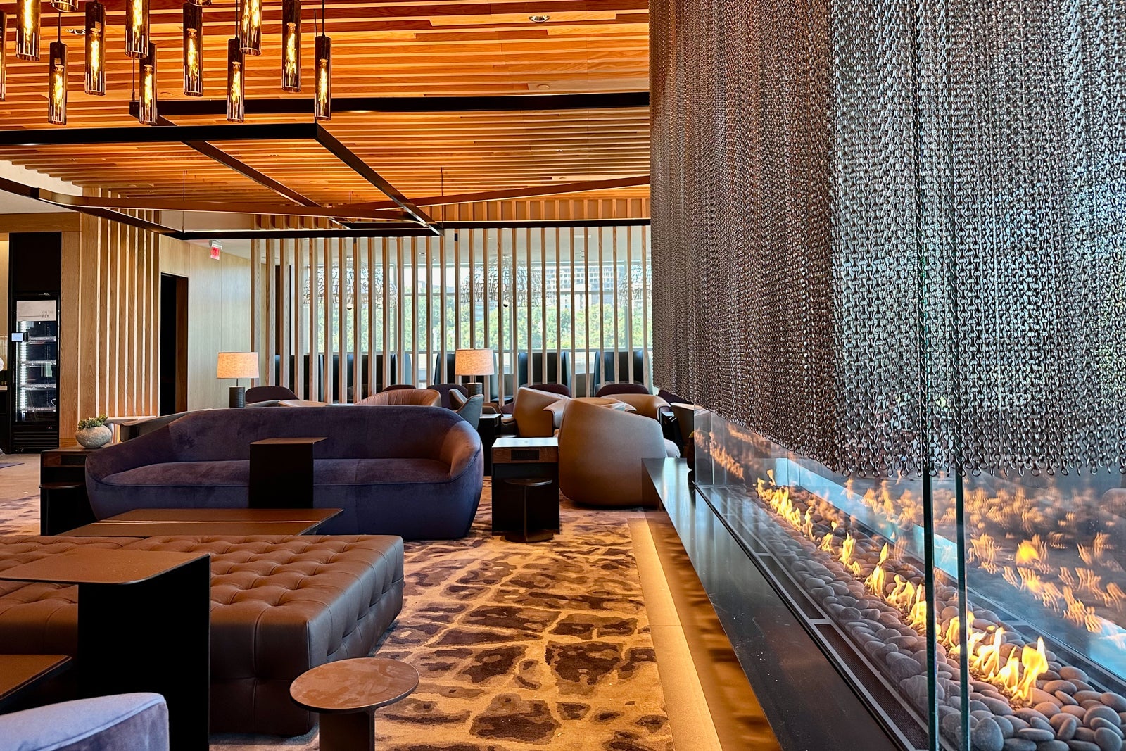 Citi AAdvantage Executive: 125,000 Miles Plus Admirals Club Access
